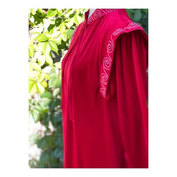 Vintage Charisma Red Velvet Robe 1/2 Zip Long Sleeve Sz M Futureistic - Picture 10 of 16